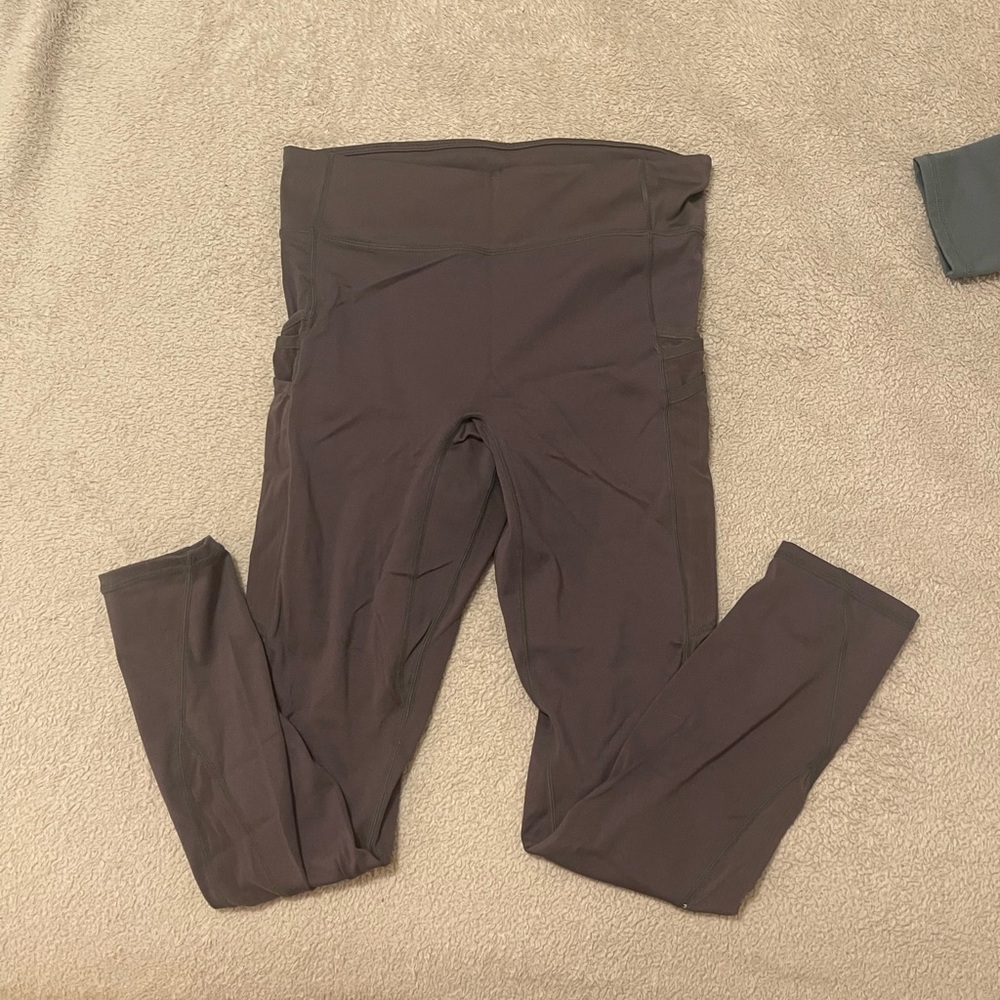 Fabletics calf leggings